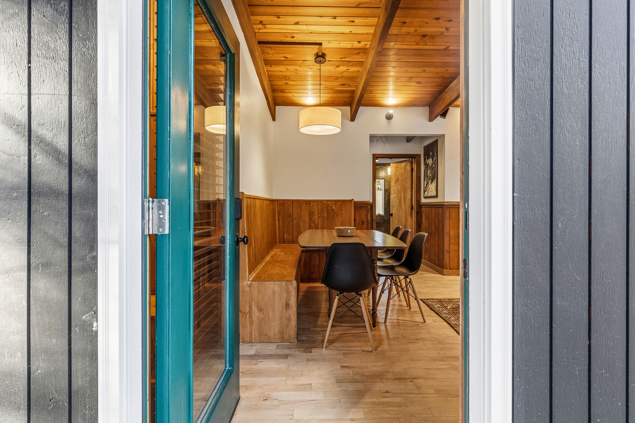 Entry and mudroom with boot dryer